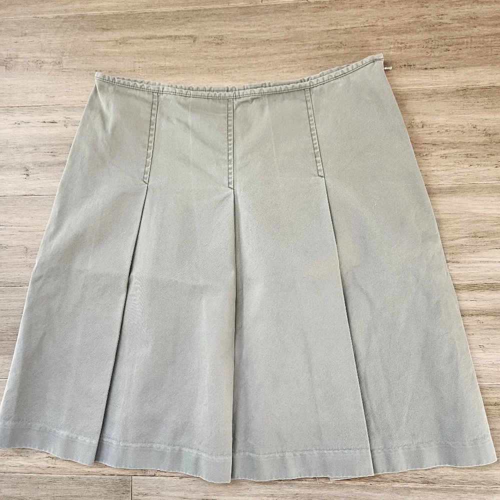 Eddie Bauer tan skirt with front pleats 8